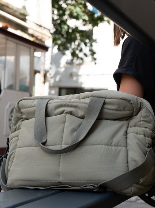 Bolsa cambiador acolchada Thermobaby Plumea 31,5 L con bolsillos isotérmicos - Kiabi Bolsa cambiador acolchada Thermobaby Plumea 31,5 L con bolsillos isotérmicos - Kiabi