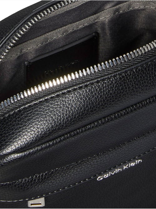Bolso bandolera - calvin klein - Kiabi Bolso bandolera - calvin klein - Kiabi