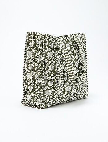 Bolso tote acolchado con estampado hindú