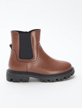 Botas altas ajustadas