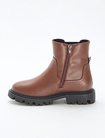 Botas altas ajustadas