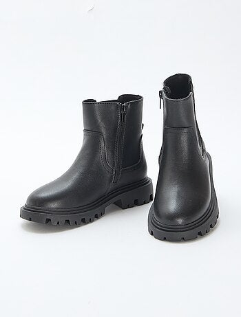 Botas altas ajustadas