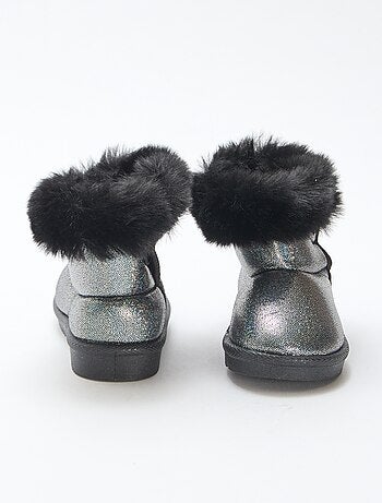 Botas brillantes con forro