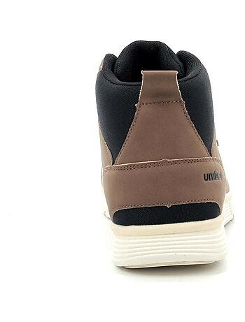 Botas Camel para hombre Umbro Nelda