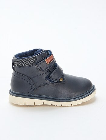 Botas con velcro y interior cálido