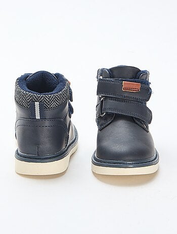 Botas con velcro y interior cálido