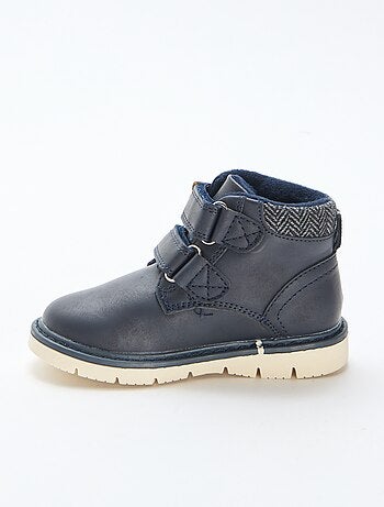 Botas con velcro y interior cálido