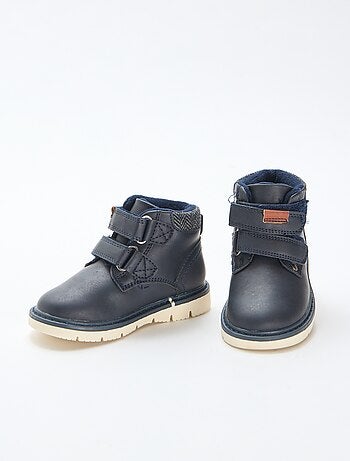 Botas con velcro y interior cálido