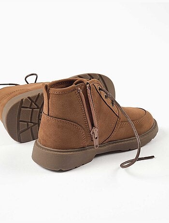 Botas de antelina con cordones