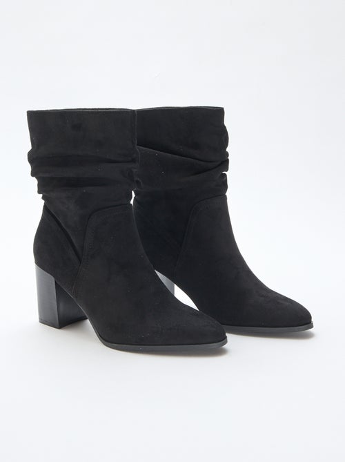 Botas de antelina con efecto plisado - Kiabi