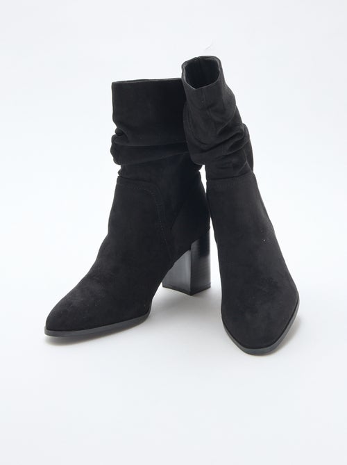 Botas de antelina con efecto plisado - Kiabi