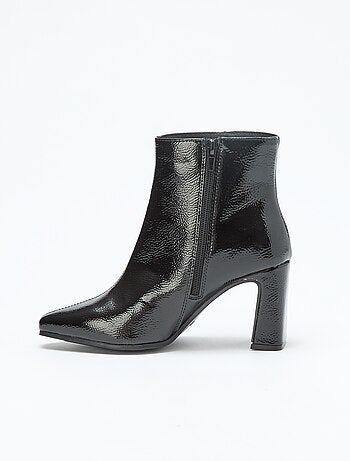 Botas de charol lisas