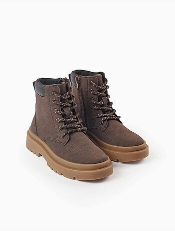 Botas de montaña de antelina con cordones