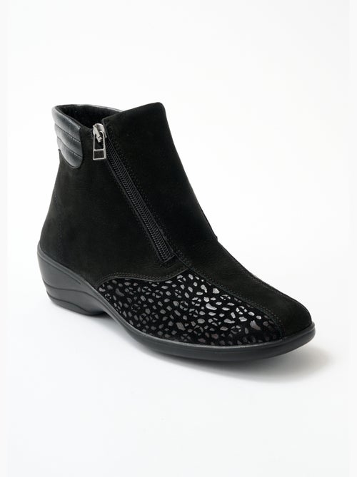Botas de piel nobuck con laterales elásticos - Afibel - Kiabi Botas de piel nobuck con laterales elásticos - Afibel - Kiabi