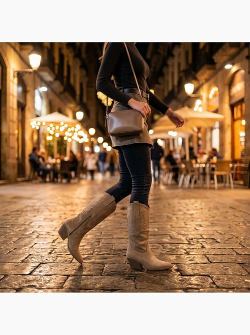 Botas santiag mujer caña alta ante tacón bloque 6 cm punta puntiaguda ozabi - Kiabi Botas santiag mujer caña alta ante tacón bloque 6 cm punta puntiaguda ozabi - Kiabi