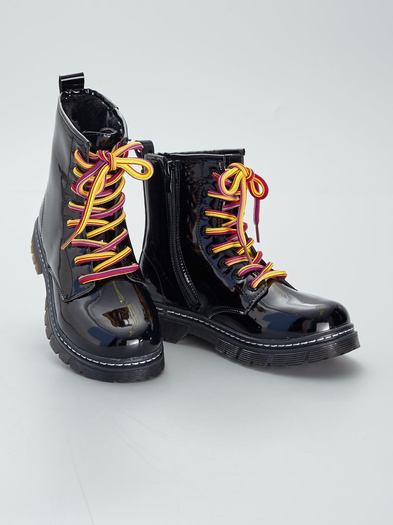 Botines altos acharolados con cordones de fantasía NEGRO - Kiabi