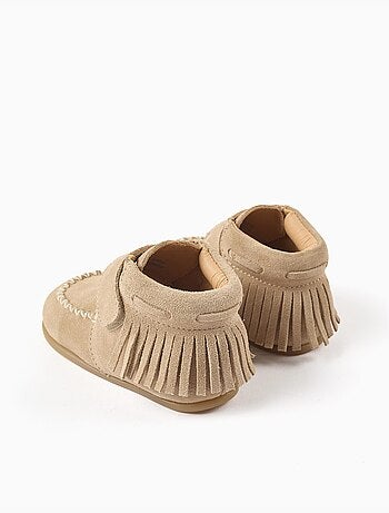 Botines Barefoot de ante con flecos y tira autoadherente