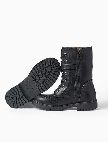 Botines biker con cordones y forro suave