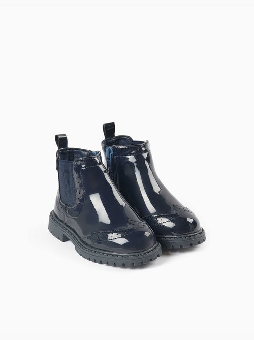 Botines chelsea de charol con detalles perforados - Kiabi
