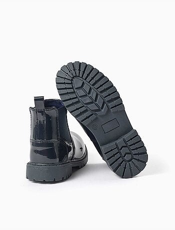 Botines chelsea de charol con suela antideslizante