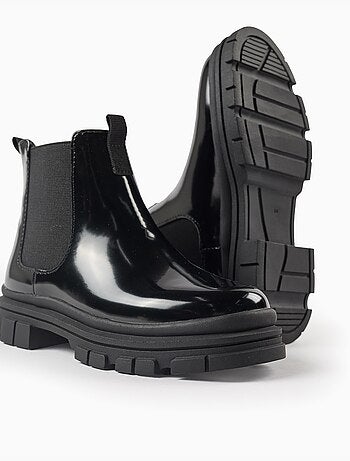 Botines chelsea de charol con suela antideslizante