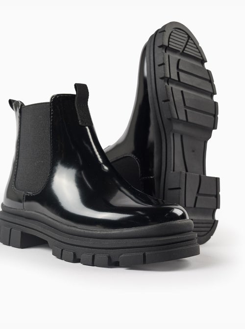Botines chelsea de charol con suela antideslizante - Kiabi Botines chelsea de charol con suela antideslizante - Kiabi
