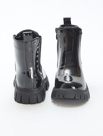 Botines Chelsea de charol