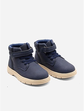 Botines con cierre de velcro