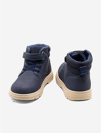 Botines con cierre de velcro