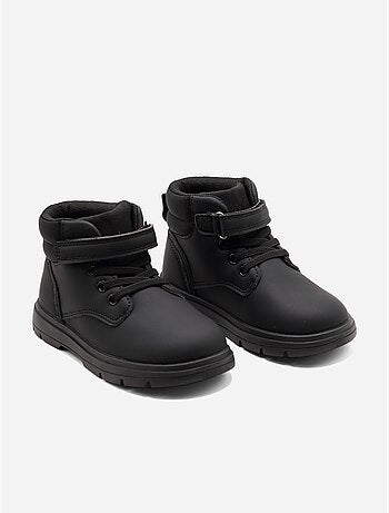 Botines con cierre de velcro