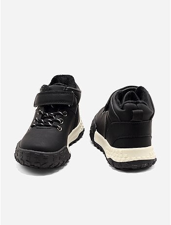 Botines con cierre de velcro