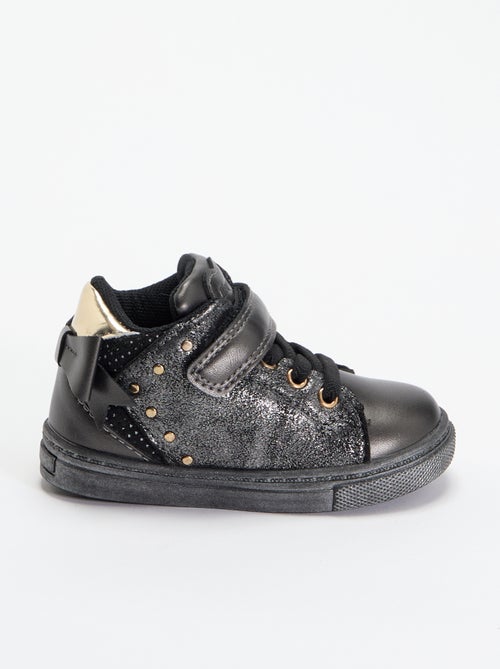 Botines con cierres de velcro y cordones - Kiabi Botines con cierres de velcro y cordones - Kiabi