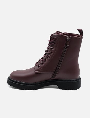 Botines con cordones