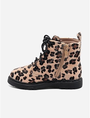 Botines con cordones