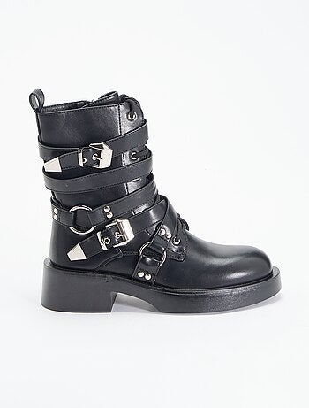 Botines con correas