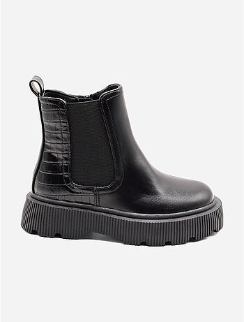 Botines con efecto cocodrilo