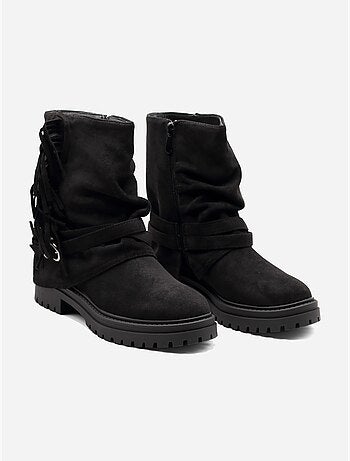 Botines con flecos