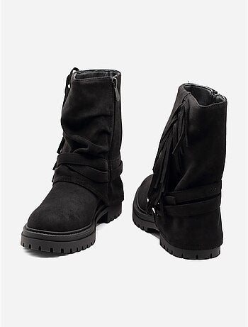 Botines con flecos