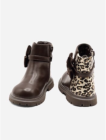 Botines con lazos