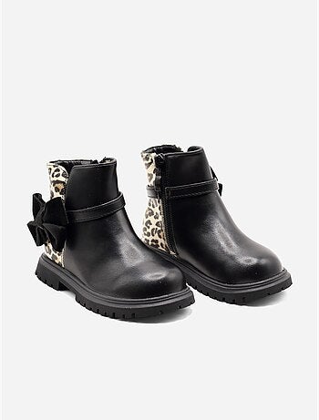 Botines con lazos