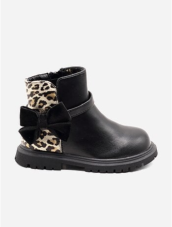 Botines con lazos