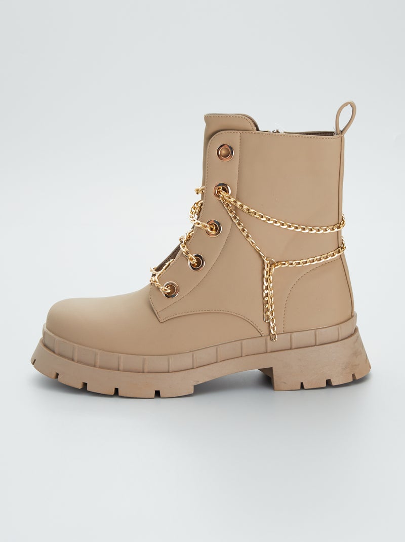 Botines con suela dentada y detalle de cadena NARANJA - Kiabi