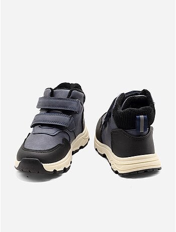 Botines con velcro