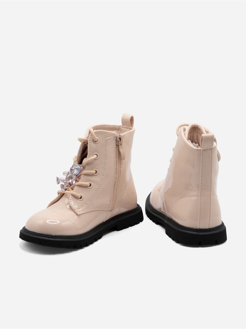 Botines correa cruzada Crema - Kiabi