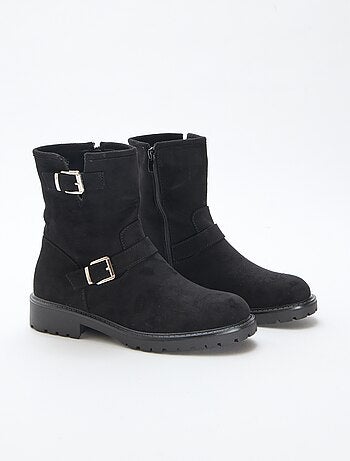 Botines de antelina con hebilla