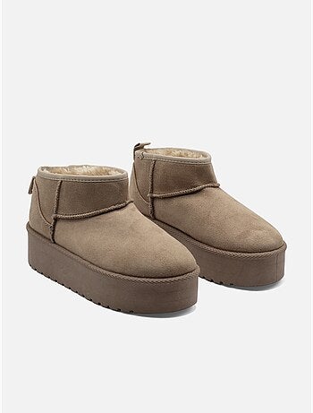 Botines de mujer correa cruzada