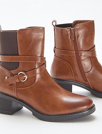 Botines elásticos con correas