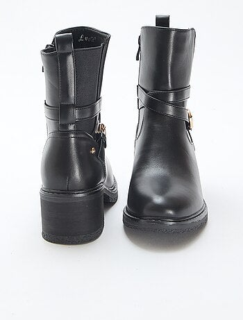 Botines elásticos con correas