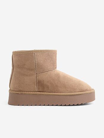Botines forrados con suela de cuña