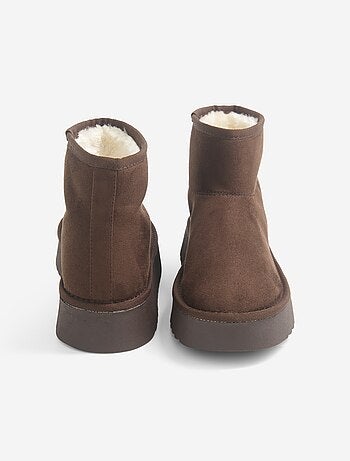 Botines forrados con suela de cuña